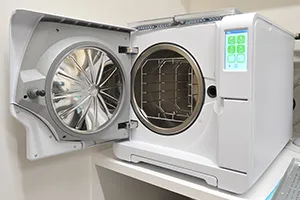 オートクレーブ(滅菌器)